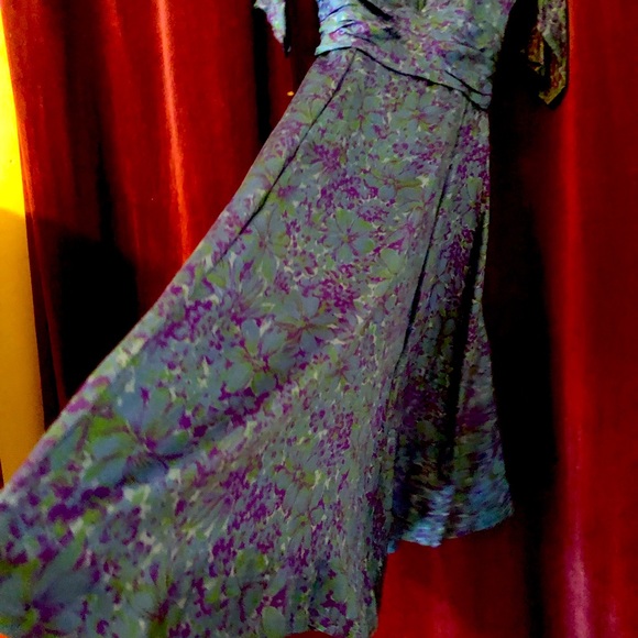 R&K Originals Blue print dress. - Picture 10 of 15